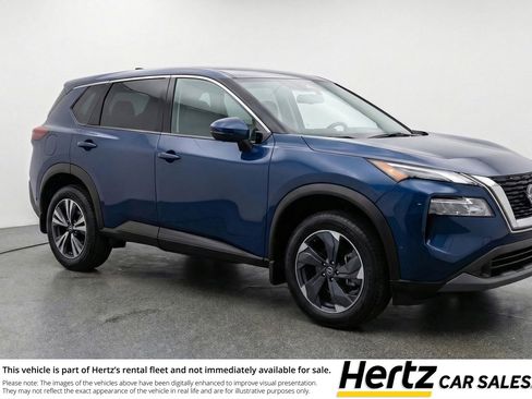 Used 2025 Nissan Rogue SV FWD image 1