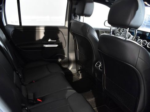 Certified 2022 Mercedes-Benz GLB 250 4MATIC image 36