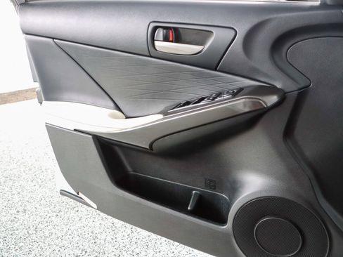Used 2022 Lexus IS 350 F Sport RWD image 22