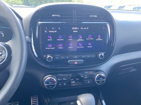 Used 2025 Kia Soul S FWD image 20