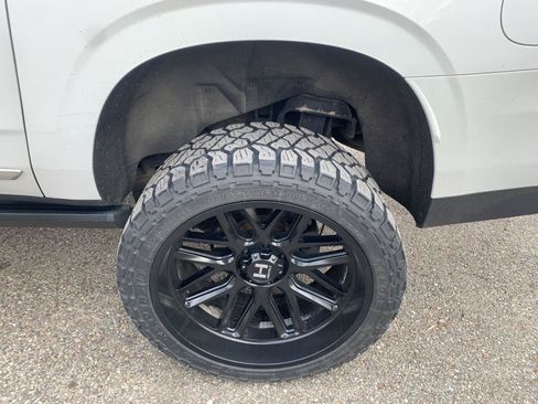 Used 2021 GMC Yukon XL Denali w/ Denali Premium Package AWD/4WD image 38