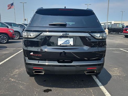 Used 2020 Chevrolet Traverse Premier w/ Redline Edition AWD/4WD image 7