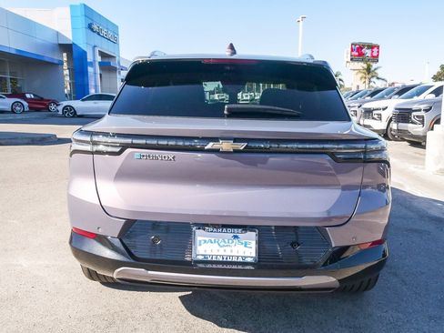 New 2026 Chevrolet Equinox EV LT image 8