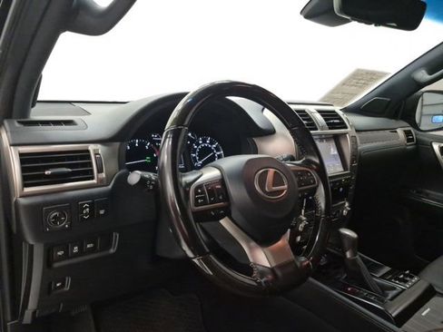 Used 2020 Lexus GX 460 Premium w/ Premium Package AWD/4WD image 13