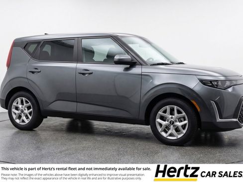 Used 2025 Kia Soul LX w/ LX Technology Package image 1