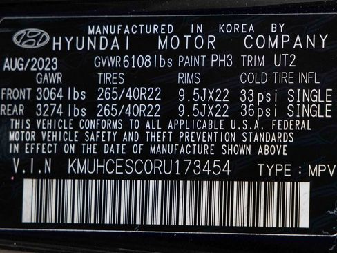 Used 2024 Genesis GV80 3.5T w/ Prestige Package image 33