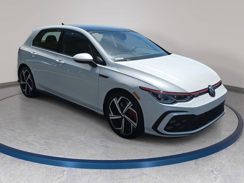 Used 2024 Volkswagen GTI SE image 3