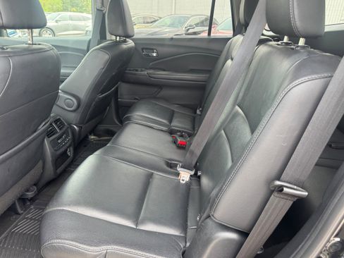 Used 2021 Honda Pilot Special Edition image 14