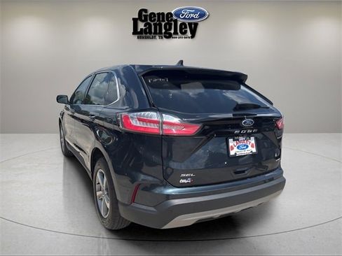 Used 2022 Ford Edge SEL w/ Convenience Package image 16