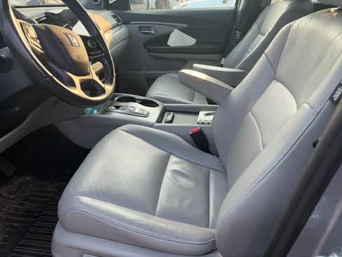 Used 2022 Honda Pilot Special Edition image 6