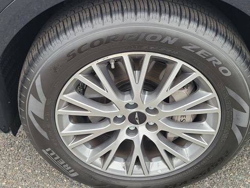 Certified 2026 Genesis GV80 2.5T AWD/4WD image 7