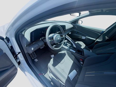 New 2026 Hyundai Elantra Sport FWD image 7