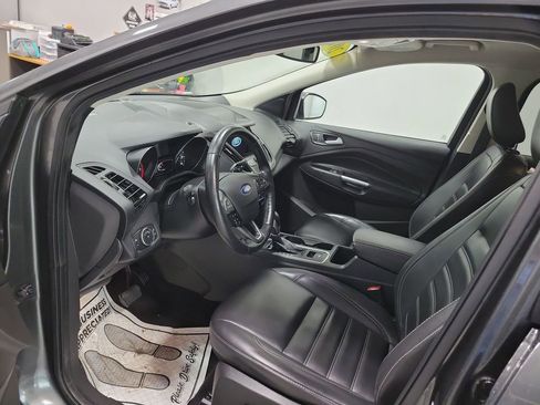 Used 2019 Ford Escape SEL AWD/4WD image 30