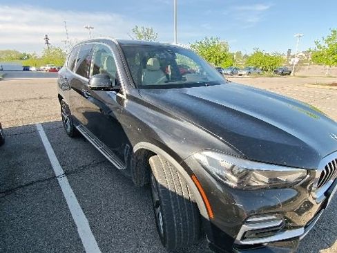 Used 2021 BMW X5 xDrive40i w/ Premium Package AWD/4WD image 21