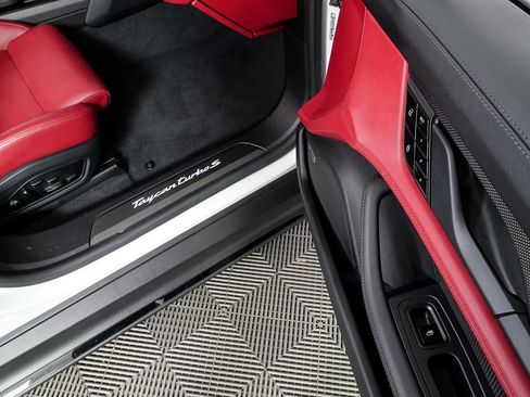 Certified 2021 Porsche Taycan Turbo S image 28