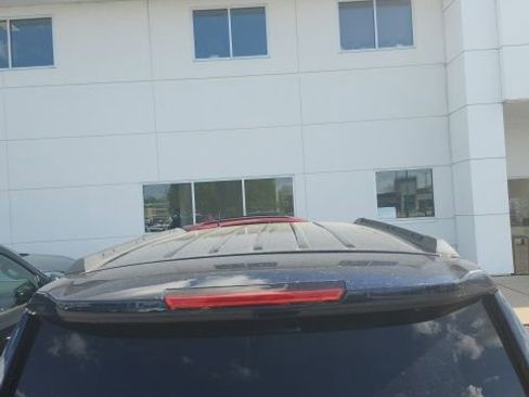 Used 2018 Chevrolet Tahoe LT w/ Luxury Package image 7