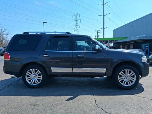 Used 2007 Lincoln Navigator 4WD image 4