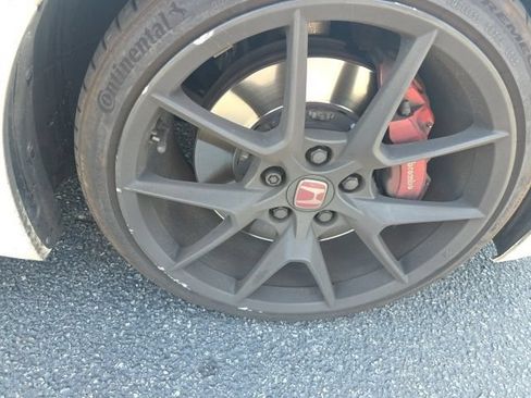 Used 2023 Honda Civic Type R image 11