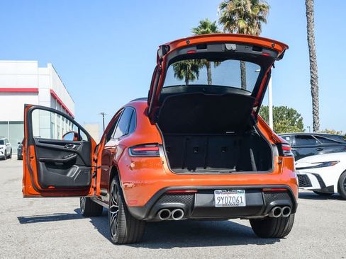 Used 2024 Porsche Macan S AWD/4WD image 35