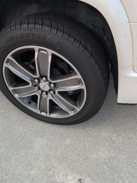 Used 2017 GMC Acadia Denali w/ Technology Package FWD image 6