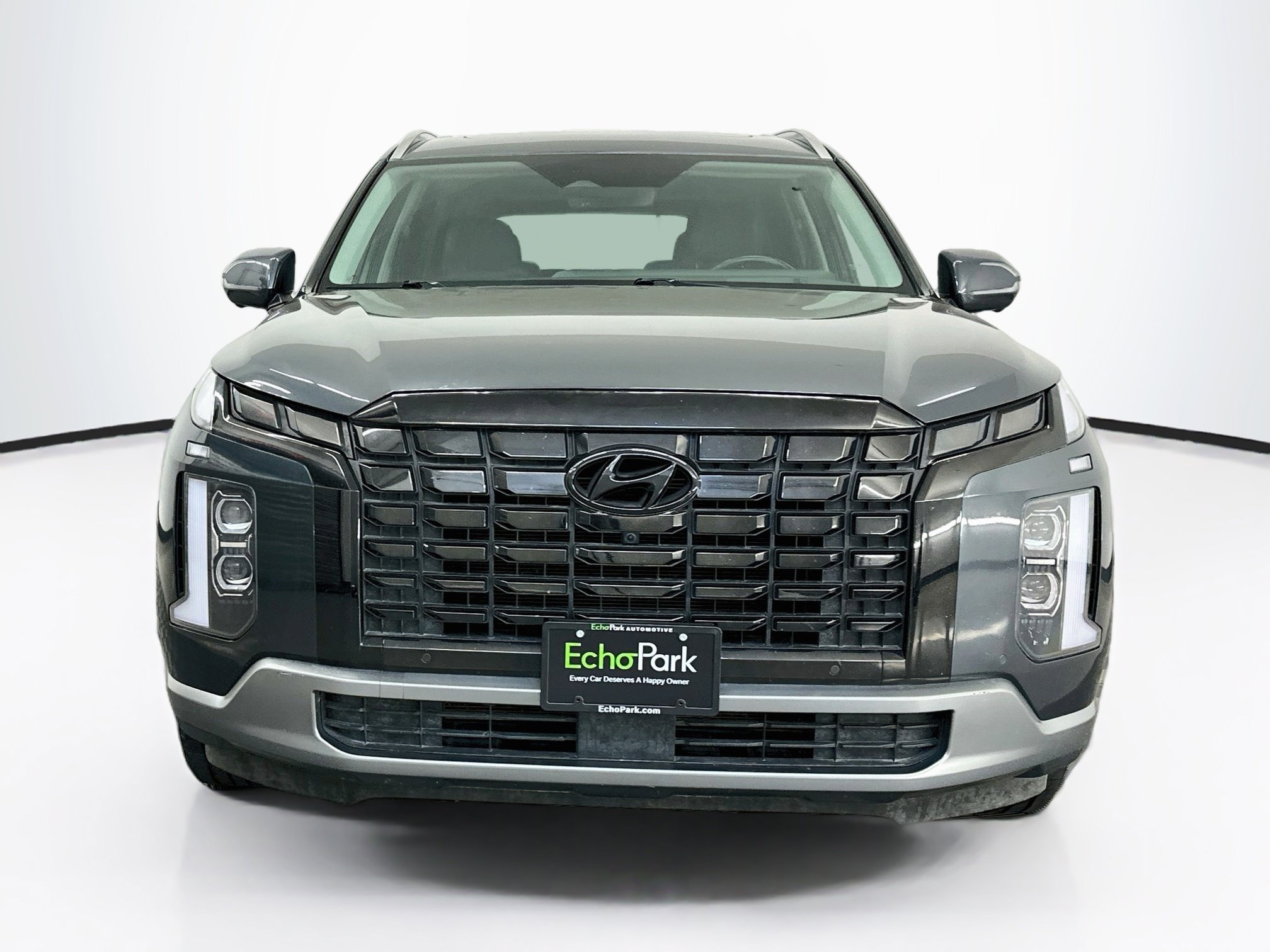 Used 2024 Hyundai Palisade Limited AWD/4WD image 2