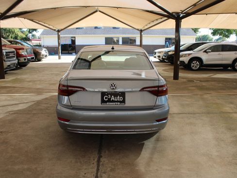 Used 2019 Volkswagen Jetta SE image 6