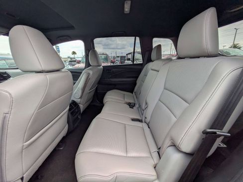 Used 2023 Honda Passport EX-L image 13