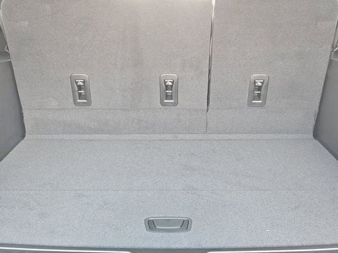 New 2026 GMC Yukon XL Elevation image 23