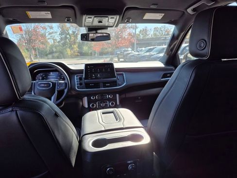 Used 2024 GMC Yukon Denali image 12