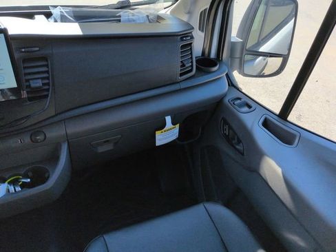 New 2026 Ford Transit 250 148 Medium Roof image 18