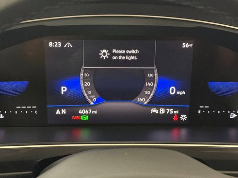 Used 2024 Volkswagen Tiguan SE R-Line image 24