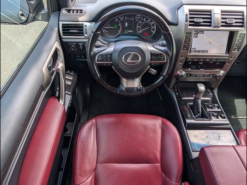 Used 2021 Lexus GX 460 Luxury w/ Sport Design Package AWD/4WD image 8