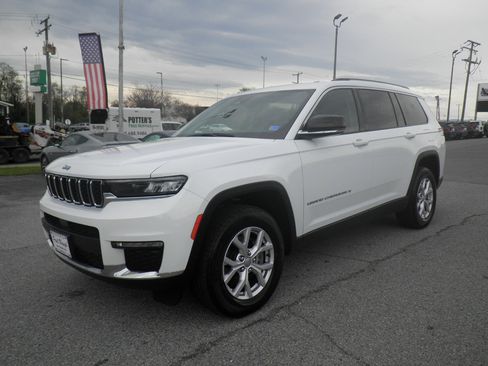 Used 2021 Jeep Grand Cherokee L Limited image 3