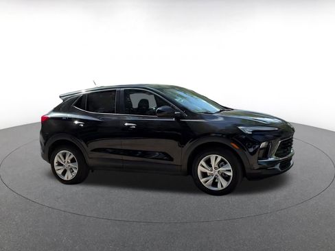 Used 2025 Buick Encore GX Preferred FWD image 2
