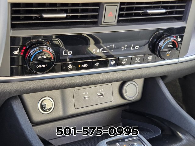 Used 2023 Nissan Rogue SV w/ SV Premium B Package FWD image 26