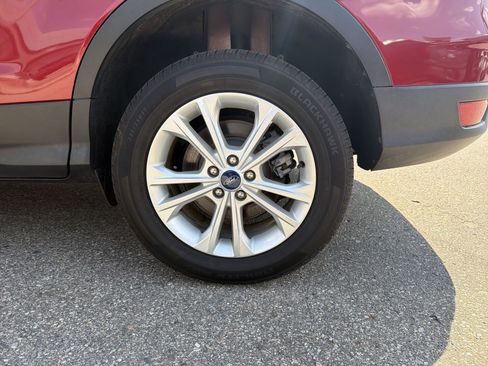 Used 2019 Ford Escape SEL FWD image 19