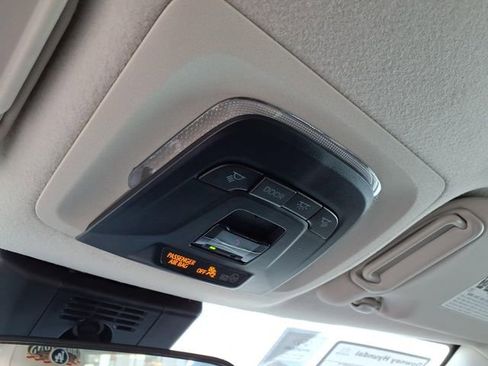 Used 2024 Toyota Corolla LE image 18