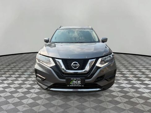 Used 2017 Nissan Rogue SV w/ SV Premium Package AWD/4WD image 3