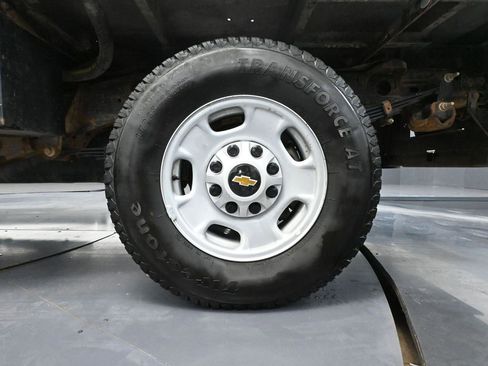 Used 2023 Chevrolet Silverado 2500 W/T w/ WT Convenience Package image 16