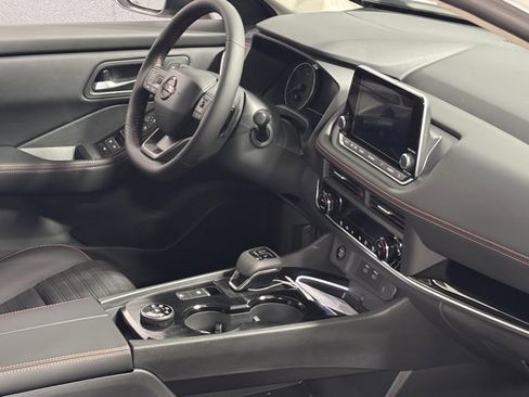 New 2026 Nissan Rogue SV w/ Rock Creek Premium Package image 31