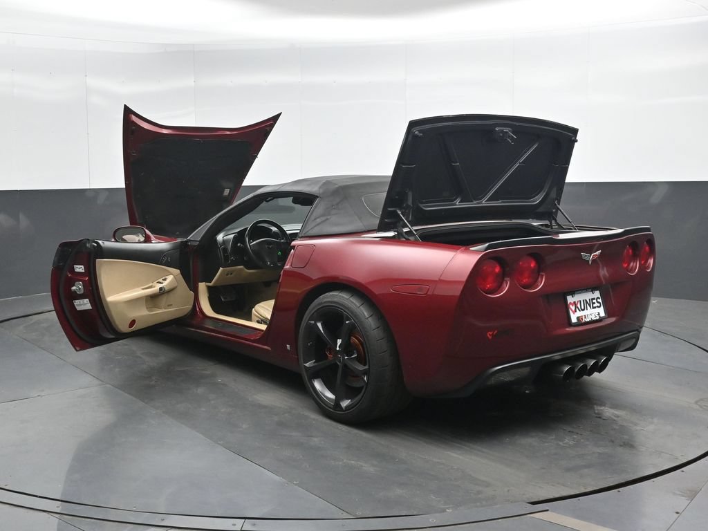 Used 2006 Chevrolet Corvette Convertible w/ Preferred Equipment Group RWD image 46