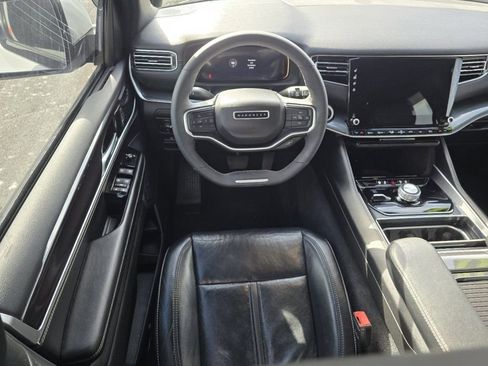 Used 2022 Jeep Wagoneer Series I image 19