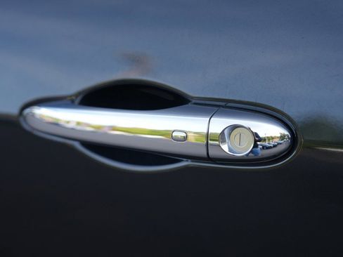 Used 2023 Maserati Levante Modena image 20