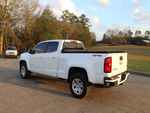Used 2020 Chevrolet Colorado LT w/ LT Convenience Package image 12