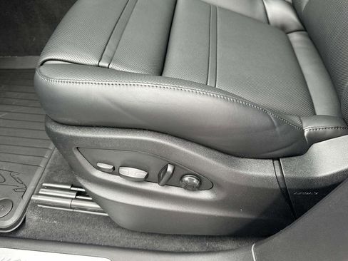 New 2026 Porsche Cayenne Coupe AWD/4WD image 6