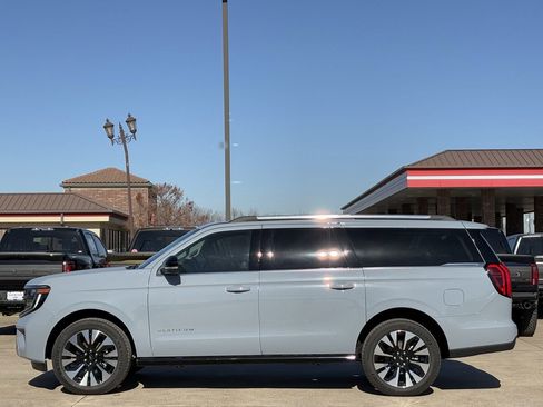 New 2026 Ford Expedition Max Platinum w/ Driver's Package image 3