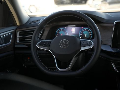 New 2026 Volkswagen Atlas SE image 22