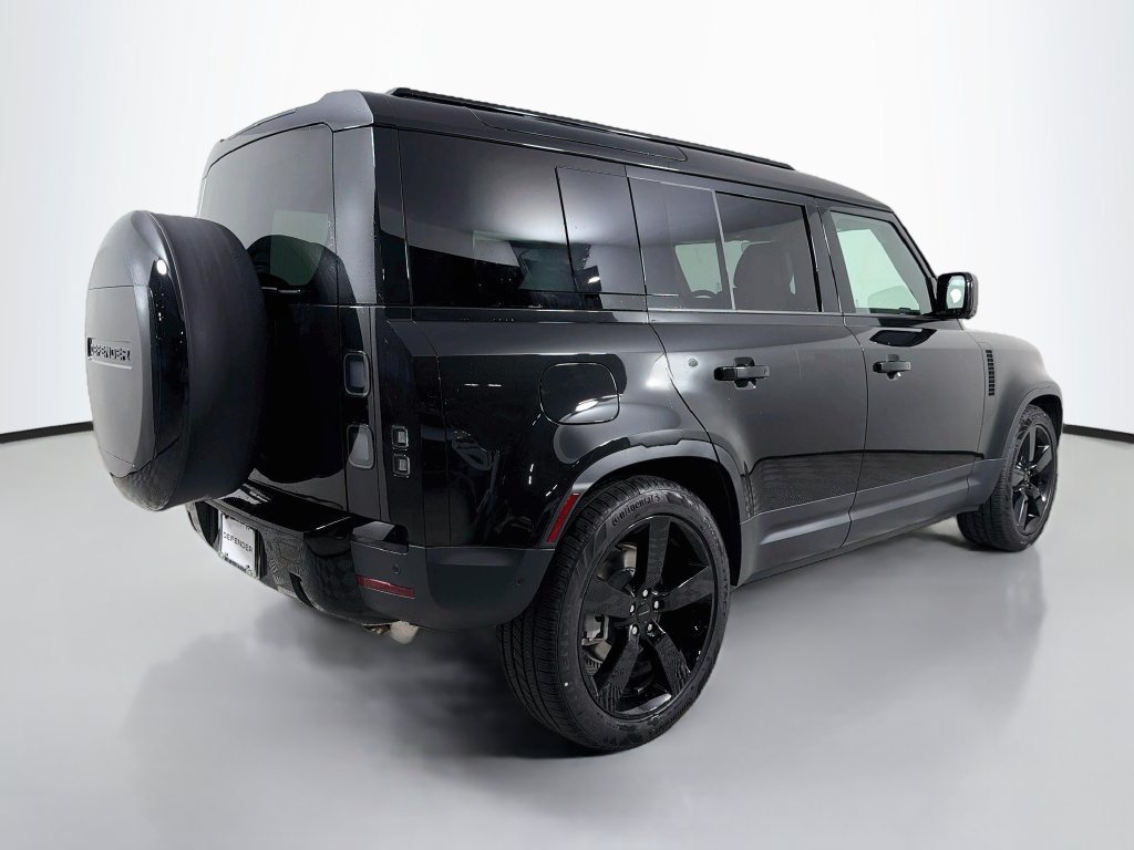New 2026 Land Rover Defender 110 S AWD/4WD image 5