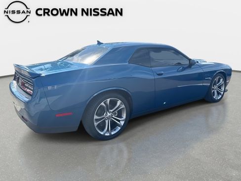 Used 2021 Dodge Challenger R/T image 9