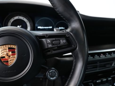 Used 2020 Porsche 911 Carrera 4S image 38